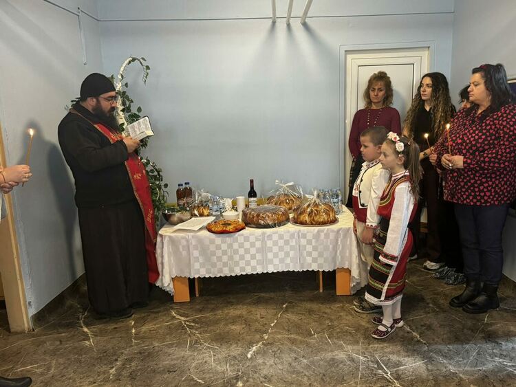 Детският басейн в ДГ № 4 &lsquo;&lsquo;Чуден свят&lsquo;&lsquo; бе открит с много усмивки и настроение