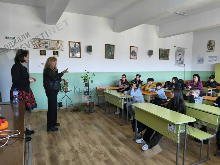 Децата в ОУ"П.К.Яворов":"Не на агресията в училище"