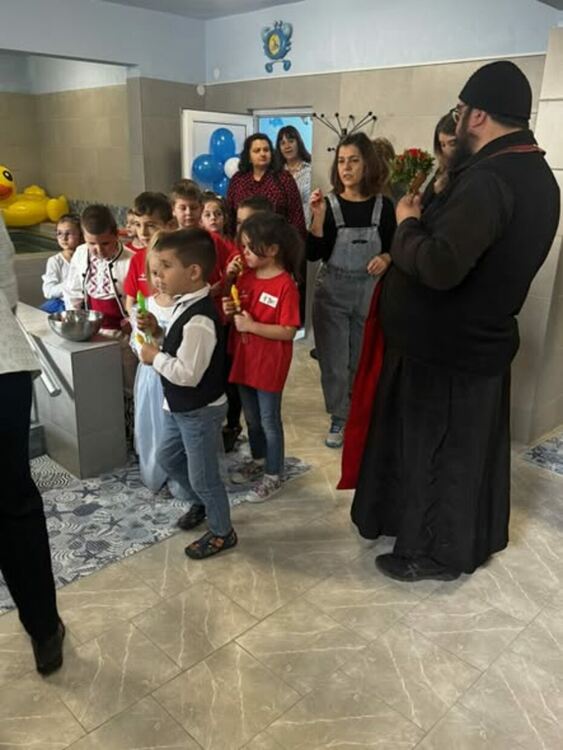 Детският басейн в ДГ № 4 &lsquo;&lsquo;Чуден свят&lsquo;&lsquo; бе открит с много усмивки и настроение