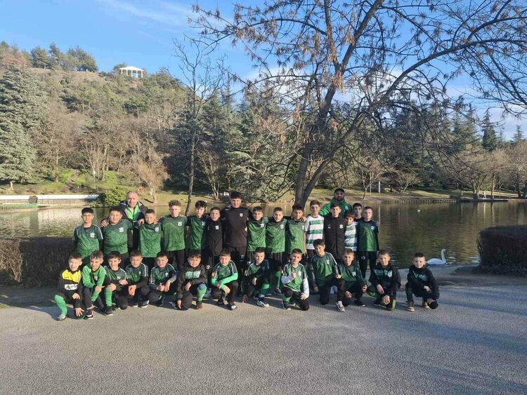 Детско-юношеската школа на &bdquo;Родопа&ldquo; (Смолян) на двуседмичен лагер в Сандански преди старта на пролетния сезон