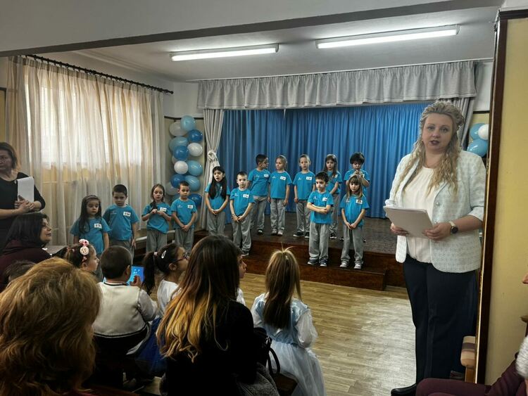 Детският басейн в ДГ № 4 &lsquo;&lsquo;Чуден свят&lsquo;&lsquo; бе открит с много усмивки и настроение