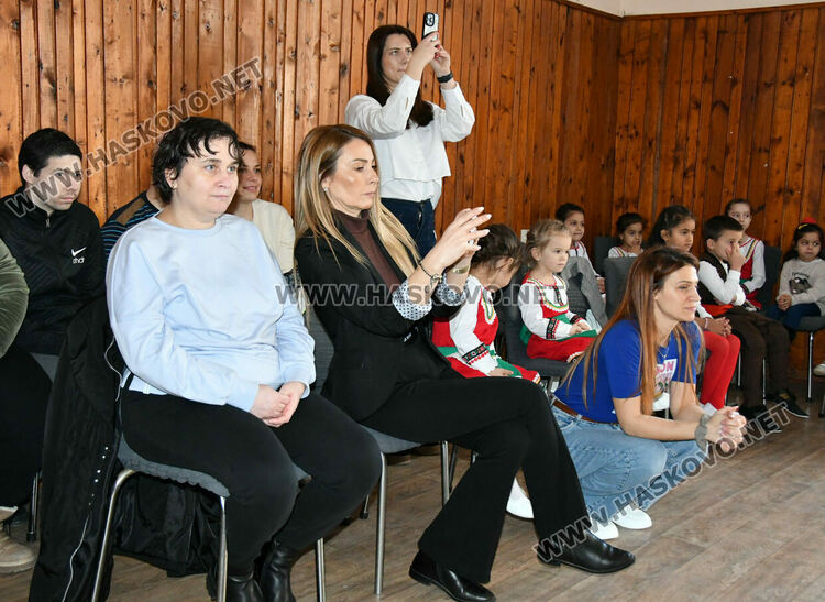 Кулинарна изложба и музикално-танцови изпълнения на &bdquo;Празник на зимнината и зимните гозби&ldquo;