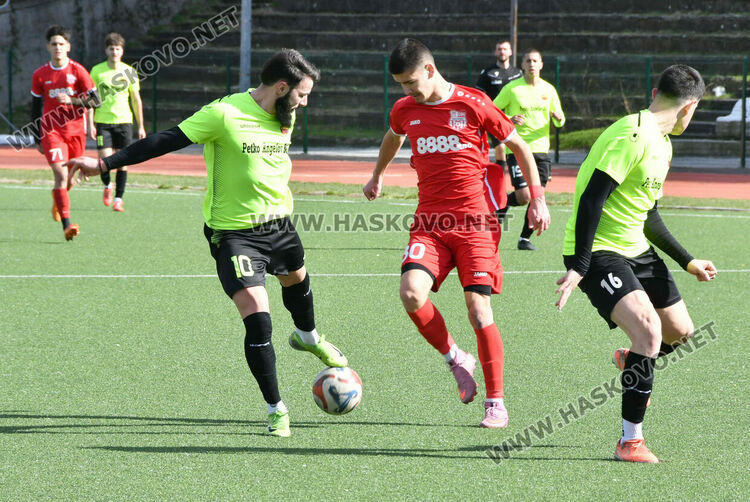 &bdquo;Марица&ldquo; (Милево) изхвърли ОФК &bdquo;Хасково&ldquo; от аматьорската купа в мач със 7 гола и червен картон