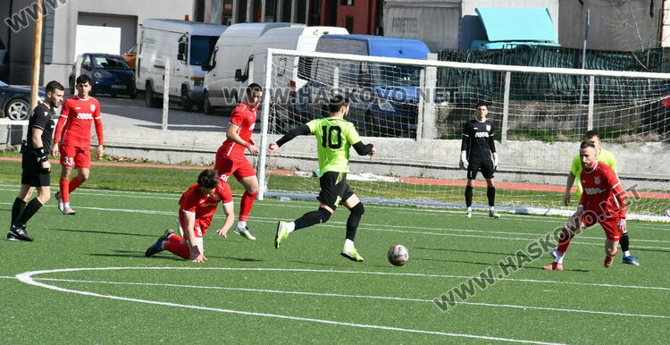 &bdquo;Марица&ldquo; (Милево) изхвърли ОФК &bdquo;Хасково&ldquo; от аматьорската купа в мач със 7 гола и червен картон
