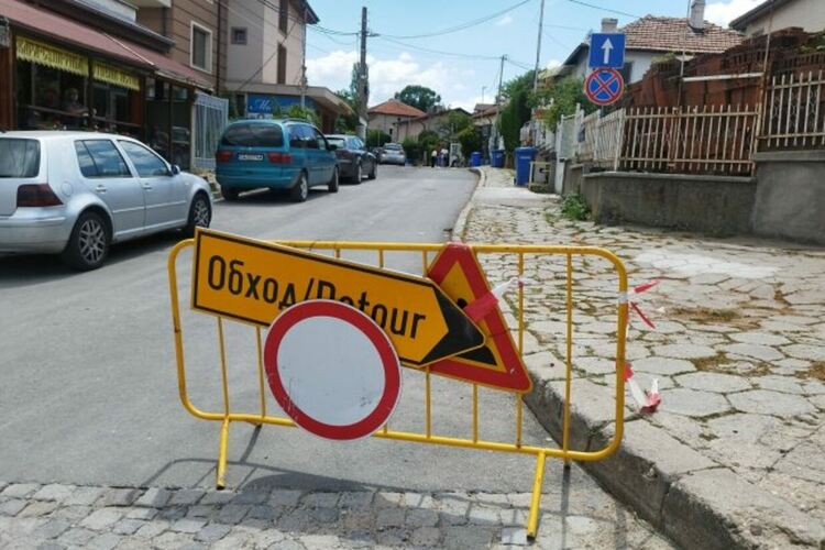 Много селища в страната чакат да имат канализация, но се изпълняват едва осем проекта с евросредства и то забавени от предходем период, сн. Mediapool