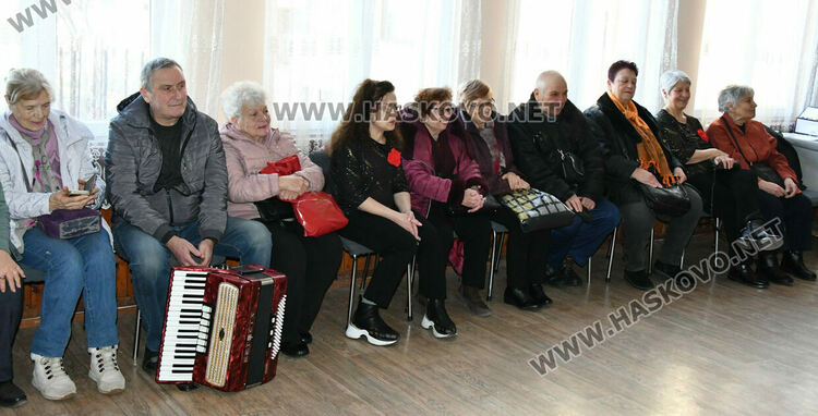 Кулинарна изложба и музикално-танцови изпълнения на &bdquo;Празник на зимнината и зимните гозби&ldquo;