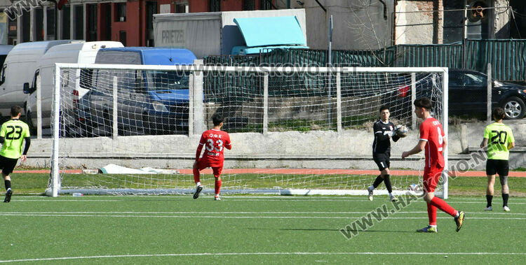 &bdquo;Марица&ldquo; (Милево) изхвърли ОФК &bdquo;Хасково&ldquo; от аматьорската купа в мач със 7 гола и червен картон