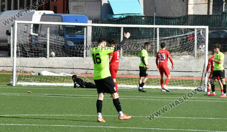 &bdquo;Марица&ldquo; (Милево) изхвърли ОФК &bdquo;Хасково&ldquo; от аматьорската купа в мач със 7 гола и червен картон