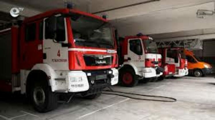 През изминалото денонощие екипи на пожарните реагираха на три сигнала за запалени комини в област Смолян