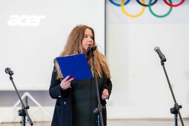 Зала, посветена на двукратния олимпийски шампион по борба Боян Радев бе открита в XIII ОУ &bdquo;Св.Св. Кирил и Методий&ldquo;