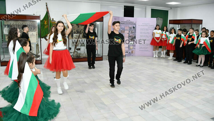 Ученици от Конуш с патриотичен спектакъл за 3 март в хасковския музей