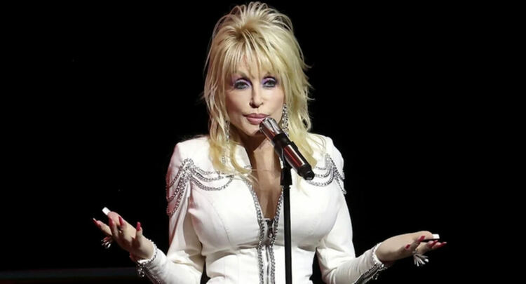 Доли Партън с гордост обяви новото име на Детската болница в Ноксвил &ndash; Детска болница Доли Партън