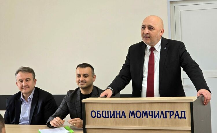 ДПС номинира Делян Певски за водач на листата на партията в 9 МИР,гласуваха активистите в Кърджали,Момчилград,Черноочене и Кирково