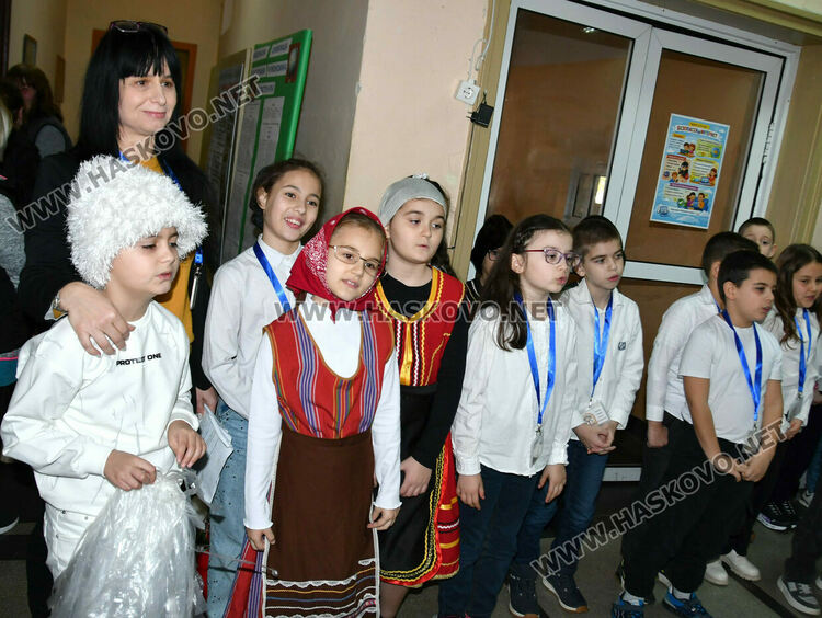 Класика, традиции и емоция в отбелязването на Баба Марта в ОУ &bdquo;Христо Смирненски&ldquo;