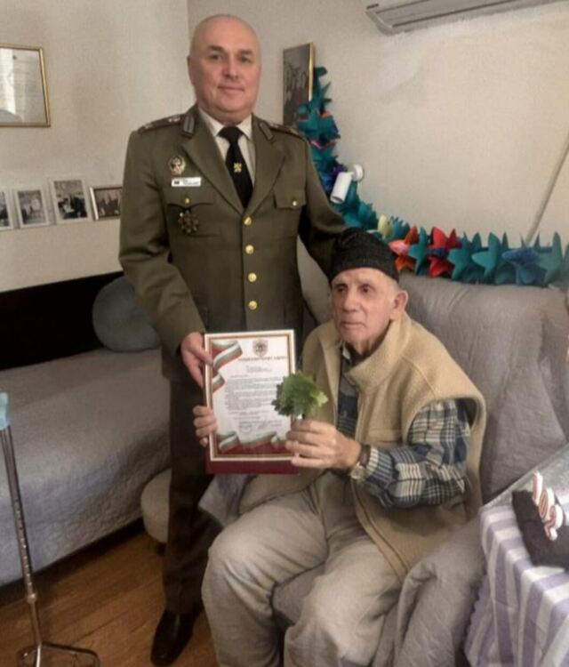 102-ри рожден ден отбеляза ветеранът Аврам Ниего от Хасково