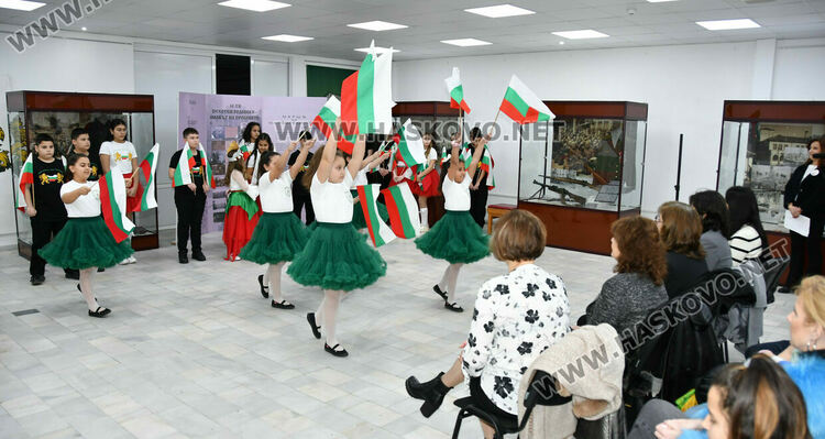 Ученици от Конуш с патриотичен спектакъл за 3 март в хасковския музей