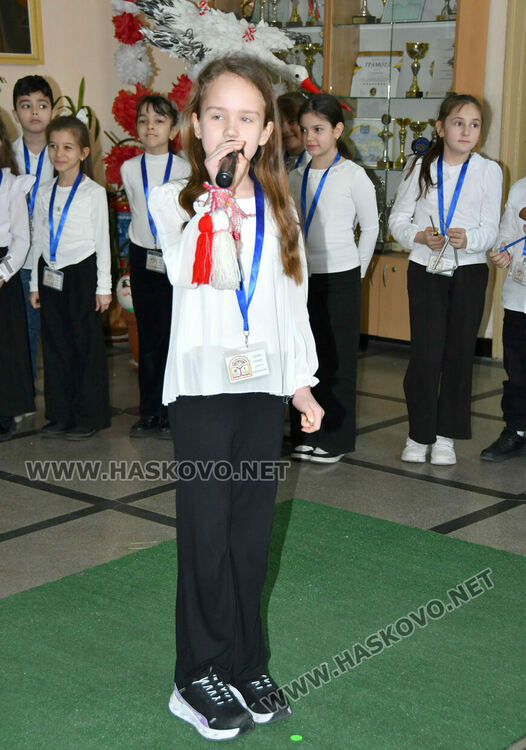 Класика, традиции и емоция в отбелязването на Баба Марта в ОУ &bdquo;Христо Смирненски&ldquo;