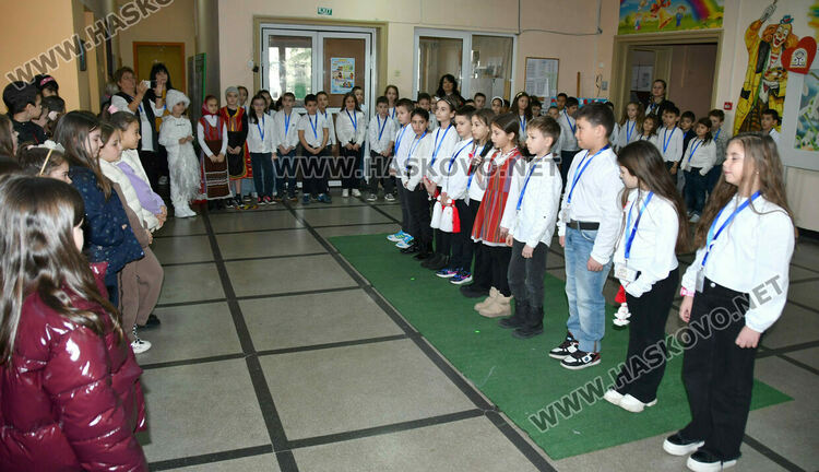 Класика, традиции и емоция в отбелязването на Баба Марта в ОУ &bdquo;Христо Смирненски&ldquo;