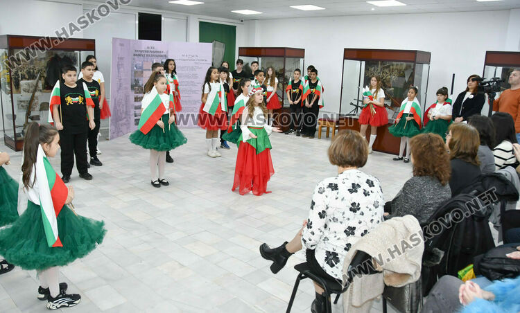 Ученици от Конуш с патриотичен спектакъл за 3 март в хасковския музей