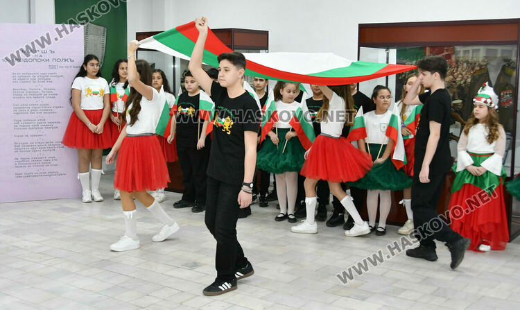 Ученици от Конуш с патриотичен спектакъл за 3 март в хасковския музей