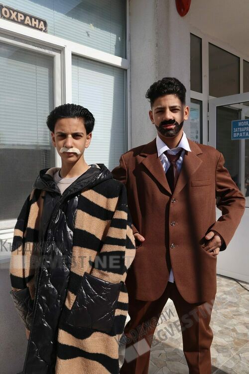 В ОУ"П.Яворов" отбелязаха с вълнуваща програма националния празник