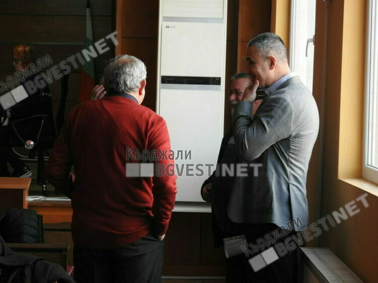 Пътуване в чужбина на служебен защитник провали старта на делото срещу Хасан Азис