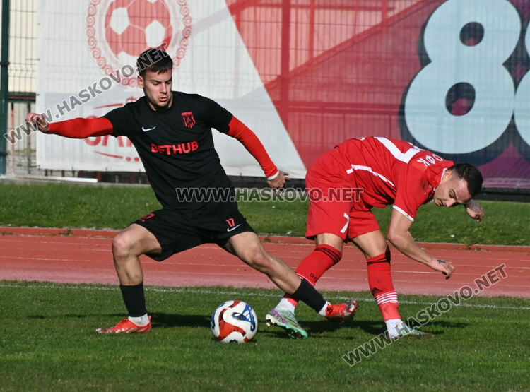 &bdquo;Атлетик&ldquo; си тръгна с пълна кошница от Хасково. Спукана гума забави мача
