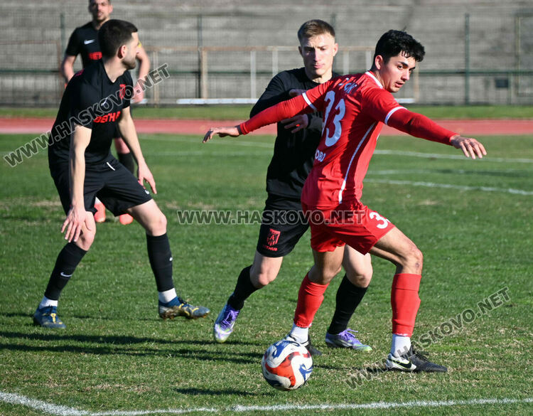 &bdquo;Атлетик&ldquo; си тръгна с пълна кошница от Хасково. Спукана гума забави мача