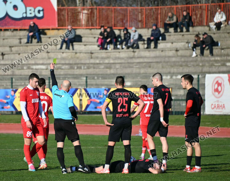 &bdquo;Атлетик&ldquo; си тръгна с пълна кошница от Хасково. Спукана гума забави мача