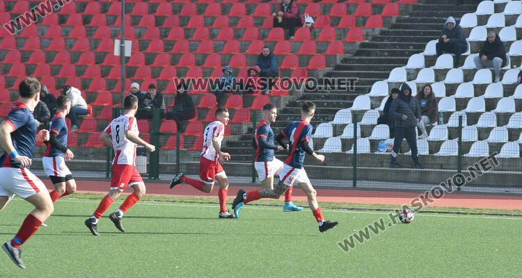 Отлично първо полувреме стигна на ОФК &bdquo;Хасково II&ldquo; срещу градски съперник 