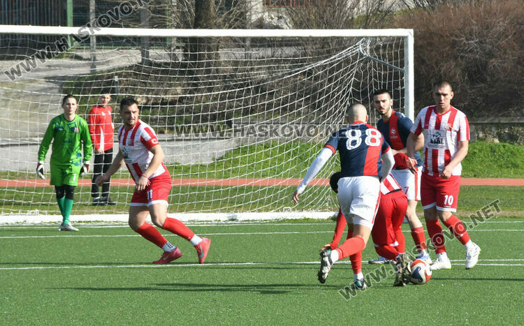 Отлично първо полувреме стигна на ОФК &bdquo;Хасково II&ldquo; срещу градски съперник 