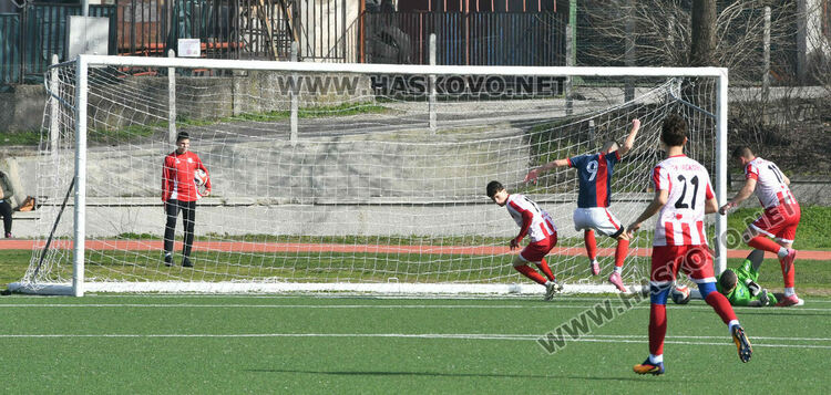Отлично първо полувреме стигна на ОФК &bdquo;Хасково II&ldquo; срещу градски съперник 