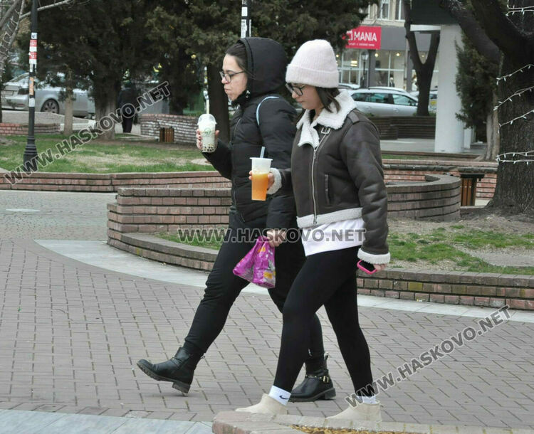 Слънце и облаци ще се редуват днес