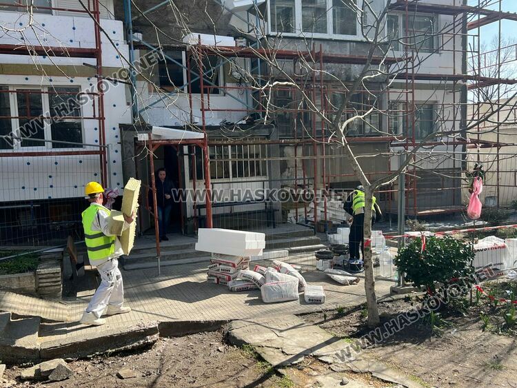 29 сгради ще бъдат санирани до края на годината в Хасково, по три вече се работи
