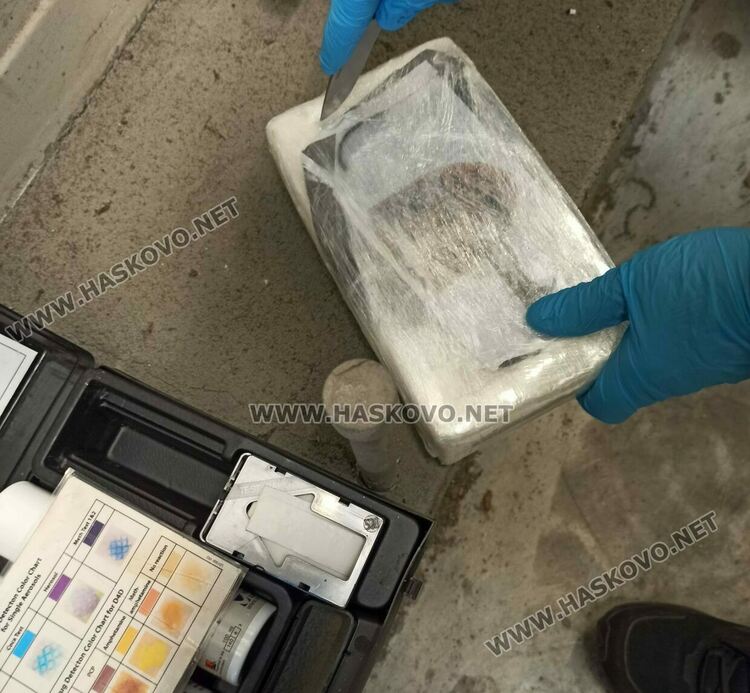 Кокаин за близо 300 000 евро откриха митничарите на &bdquo;Капитан Андреево&ldquo;