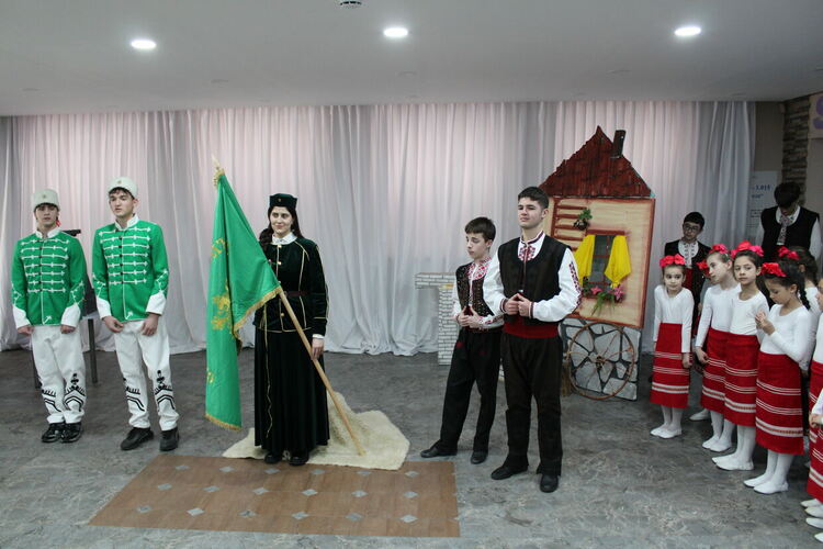 Йовковци &bdquo;съживиха историята&ldquo; с авторска театрална интерпретация по повод Трети март