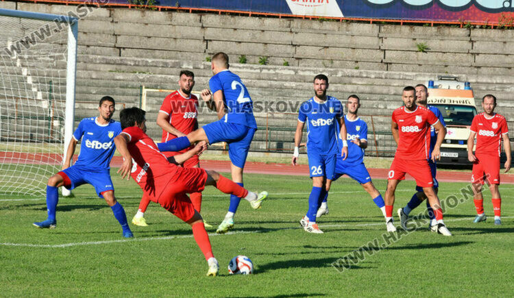 ОФК &bdquo;Хасково&ldquo; победи и &bdquo;Гигант&ldquo;