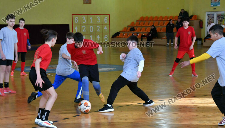 Отборът на ОУ &ldquo;Св. Иван Рилски&rdquo; спечели традиционния ученически турнир, организиран от Ротари клуб Хасково