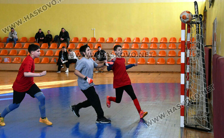 Отборът на ОУ &ldquo;Св. Иван Рилски&rdquo; спечели традиционния ученически турнир, организиран от Ротари клуб Хасково