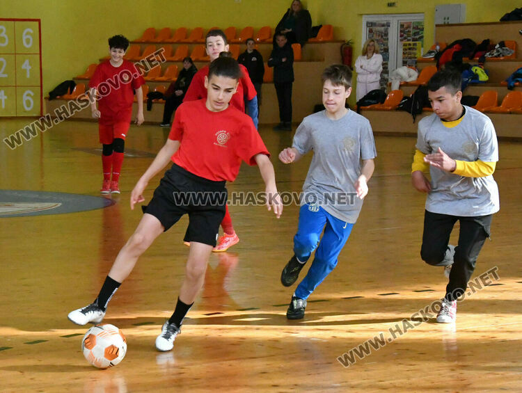 Отборът на ОУ &ldquo;Св. Иван Рилски&rdquo; спечели традиционния ученически турнир, организиран от Ротари клуб Хасково