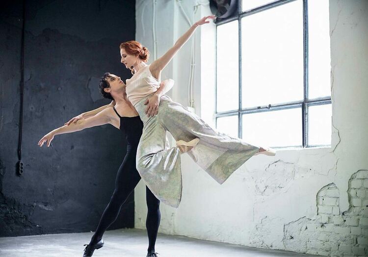 Виртуоз, свирил с Лейди Гага и Том Джоунс, идва в Хасково със спектакъла &bdquo;Валсът на розите&ldquo; на 8 март