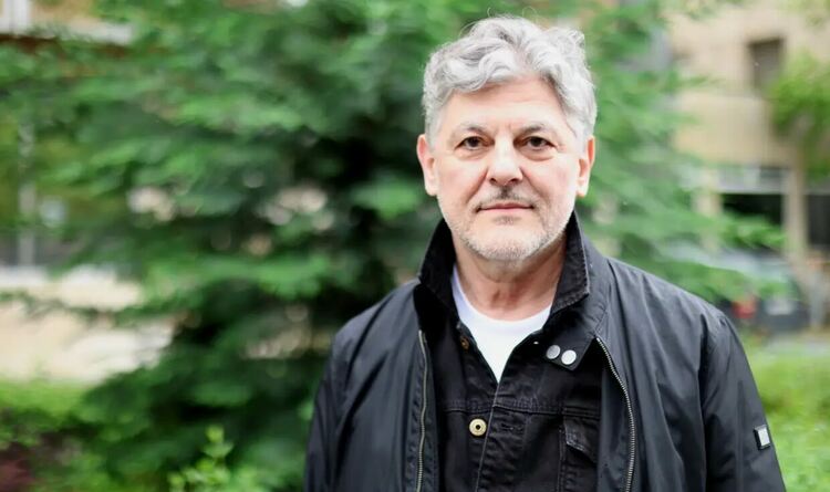 Виртуозът на кавала Теодосий Спасов става на 65 г. днес