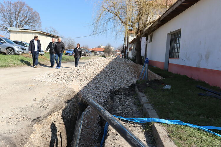 Започна подмяна на водопроводи и ремонт на 9 улици в &bdquo;Болярово&ldquo; за над 4,2 млн. лева