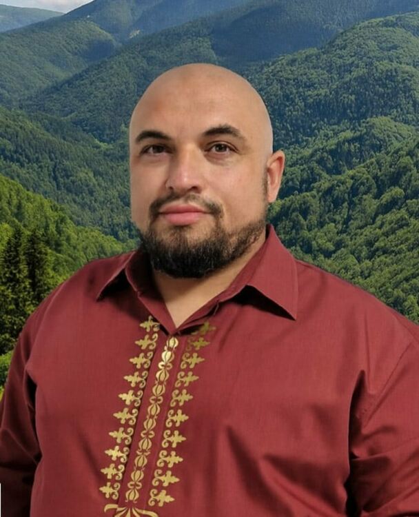 След 11 години във &bdquo;Виевската фолк група&ldquo; Стефан Мерков поема по самостоятелен път