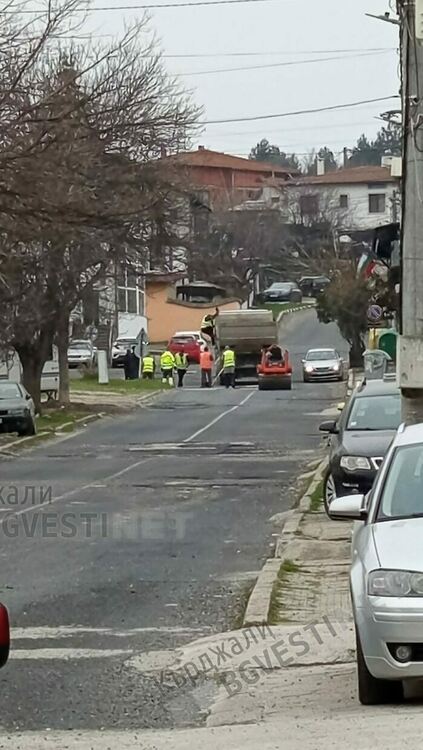 Светкавична реакция след публикация на Кърджали бг вести,изкърпиха пътя за Резбарци