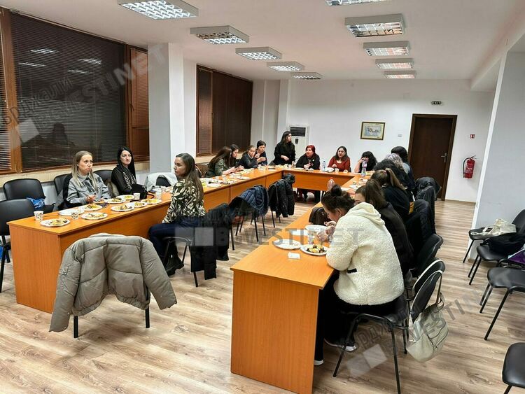 Кулинарен празник по повод 8 март в читалище &bdquo;Юмер Лютфи&ldquo;