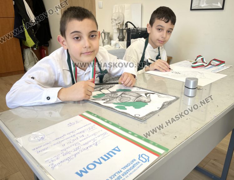 Млади художници от школа &bdquo;Колорит&ldquo; с поредица от национални отличия