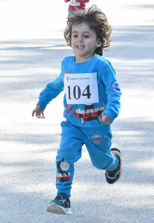 Над 100 деца и младежи се включиха в лекоатлетическия крос &bdquo;Клокотница&ldquo;