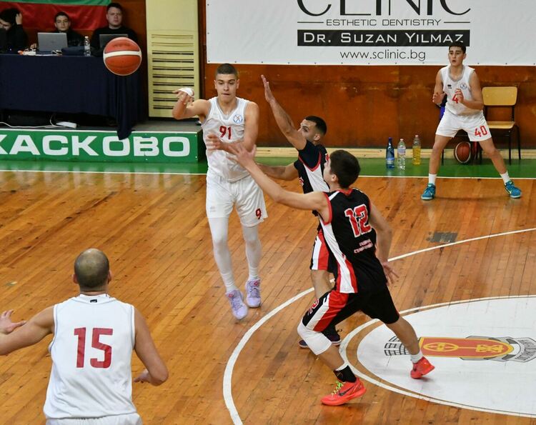 Дубълът на &bdquo;Хасково&ldquo; с домакински успех в баскетболното първенство