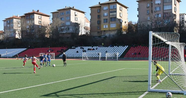 ФК &bdquo;Хасково&ldquo; с лесен успех над &bdquo;Бригада&ldquo;